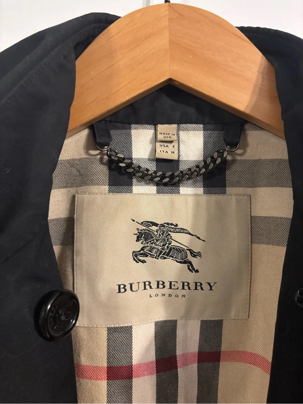 Burberry Black Double-Breasted Trench Coat with Belt - Picture 5 of 10